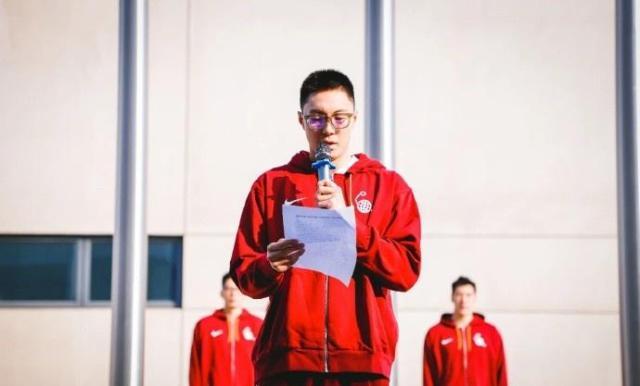 1726580787094014542.jpg 胡明轩.jpg