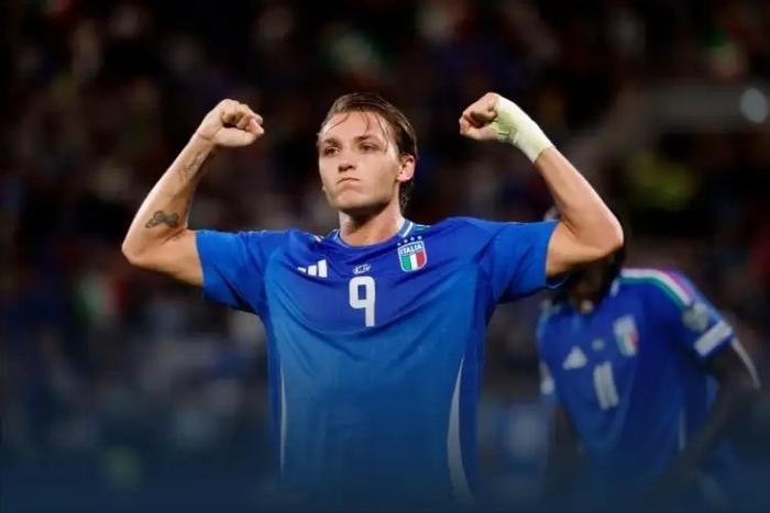 开云体育-归化射手雷特吉21场8球领跑意大利队，助新帅加图索首战5-0大胜