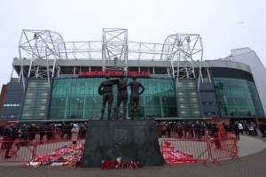 开云体育-曼晚：曼联股价暴跌7.8%，无缘欧冠意味着减少近9000万镑收入